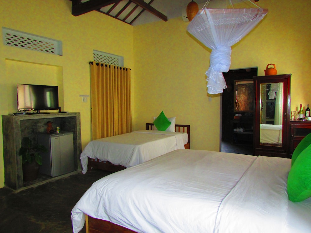 Red Flower Cottages Homestay 34/72