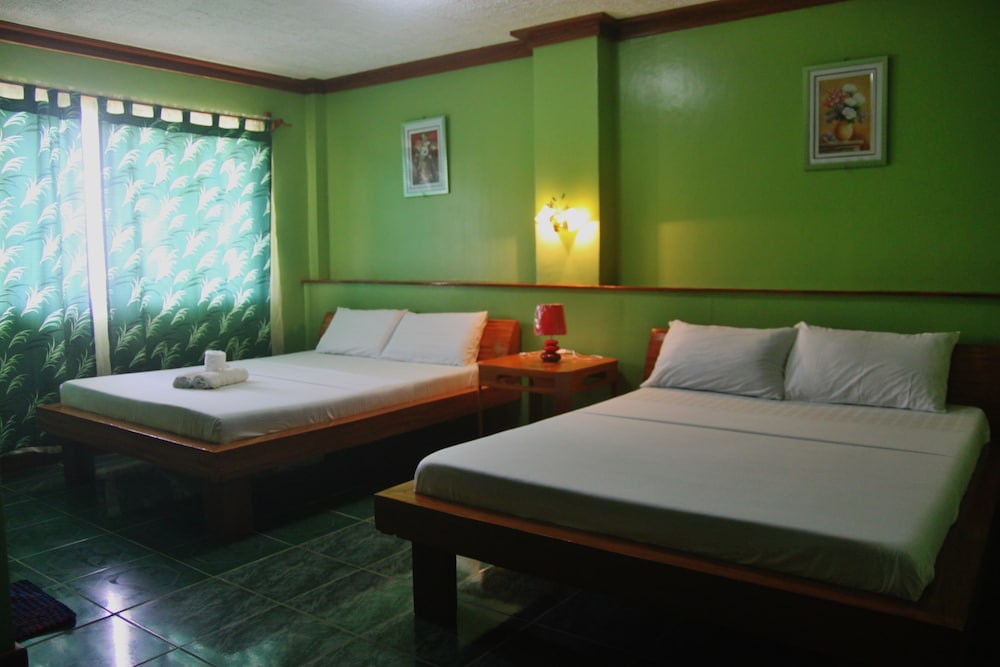 BLUE CORALS BEACH RESORT 21/66