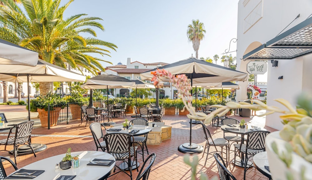 HOTEL CALIFORNIAN 34/48