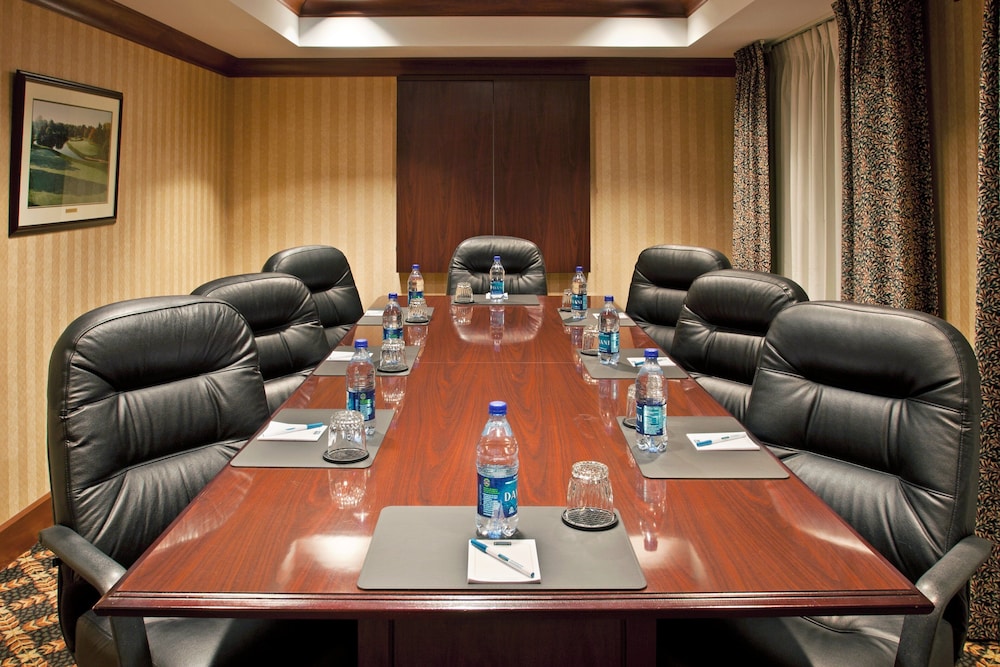 Staybridge Suites Columbus-Dublin 63/80