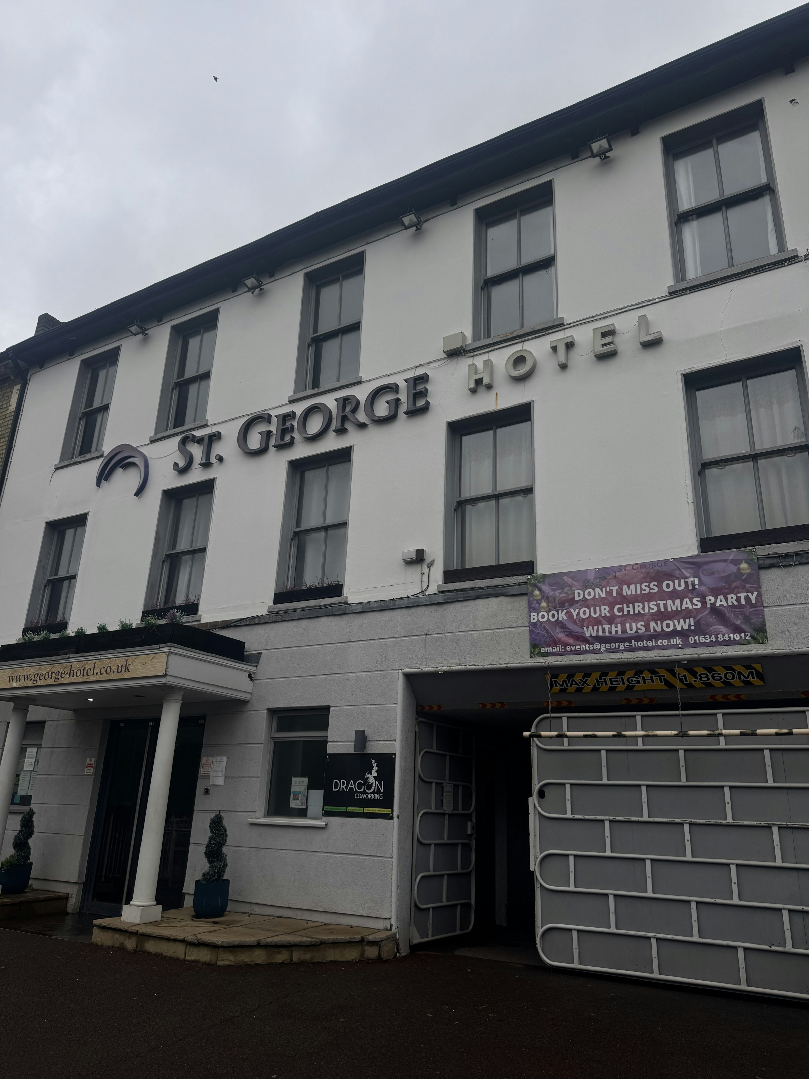 St George Hotel 1/12