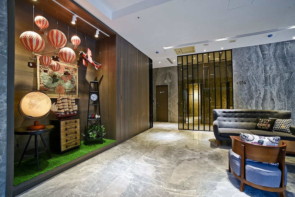 Yidear Hotel 8/58