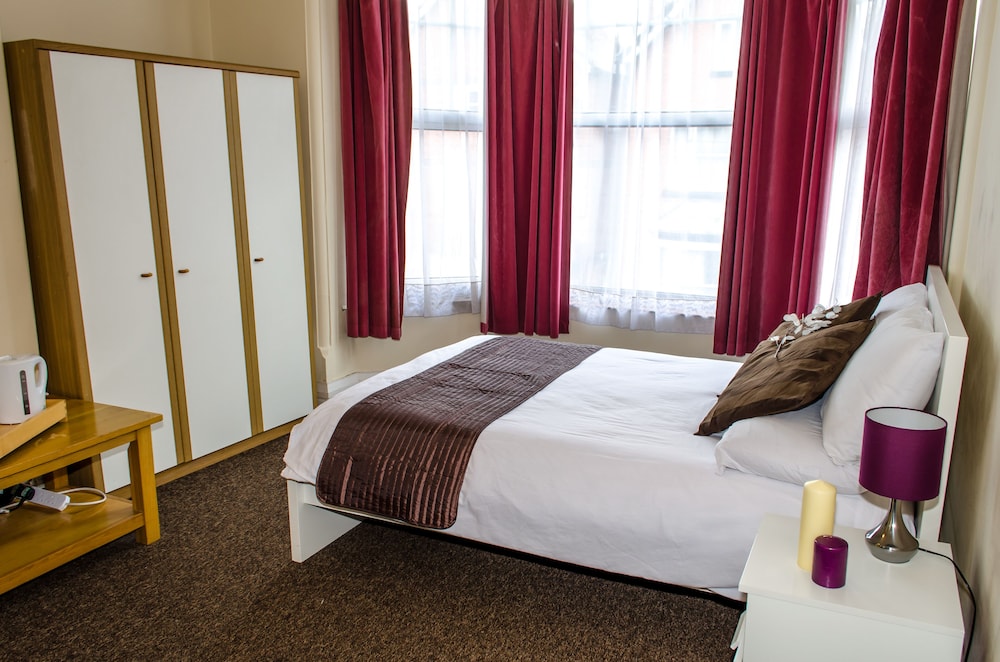 Campbell S Guest House 15/50