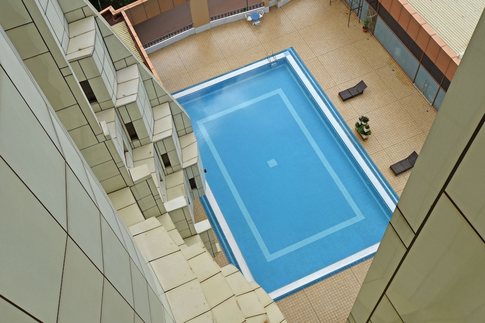 Imperial Royale Hotel 34/66