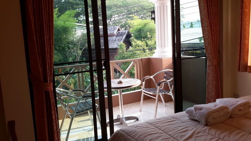 Donchai House 24/43