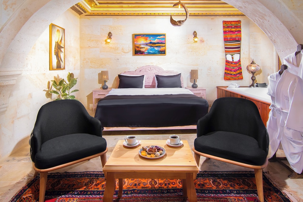 Moonstone in Cappadocia 31/47