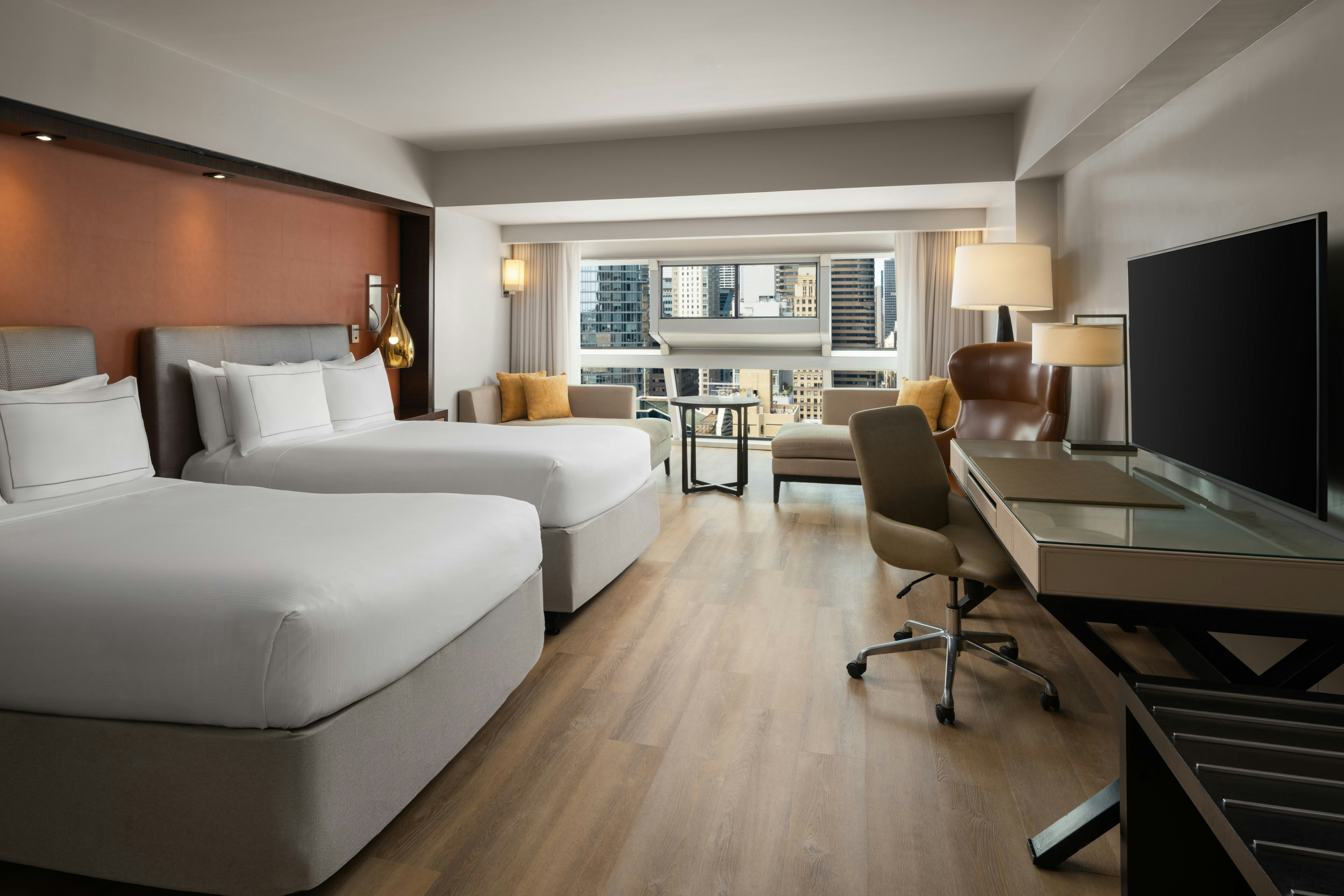 DELUXE, 2 DOUBLE BEDS, CITY VIEW