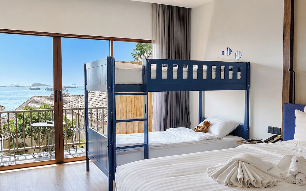 NOVOTEL KOH SI CHANG 18/41