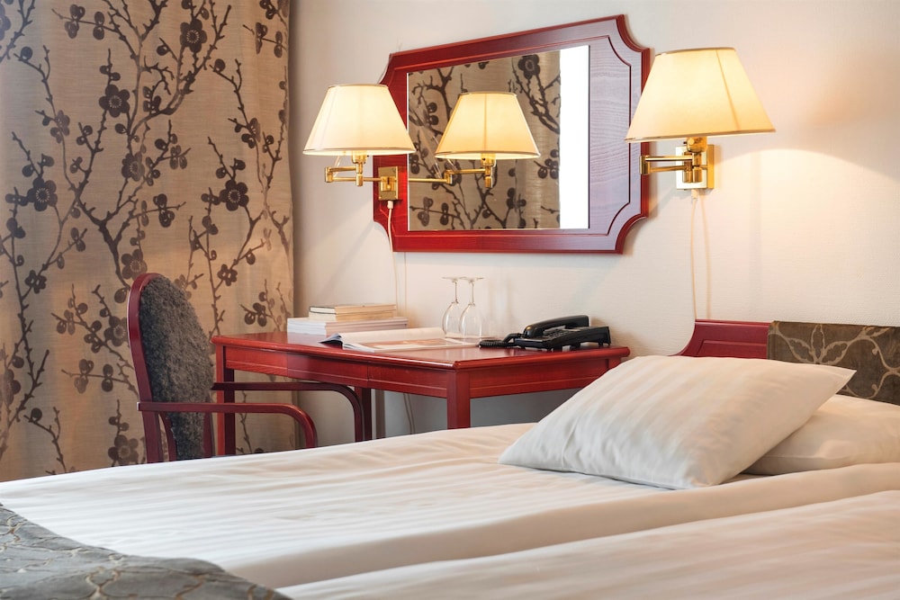 Best Western Strand Hotel 32/60