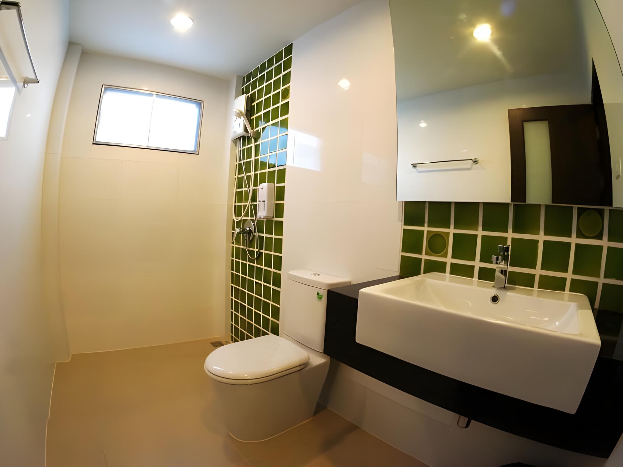 The Sixnature Resort Bangsaen 48/56