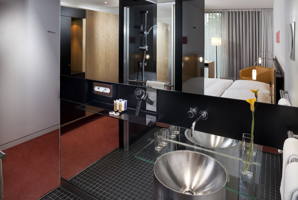 Innside By Melia Dusseldorf Seestern 50/61