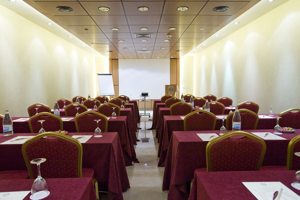 Emperador Hotel Madrid 40/50