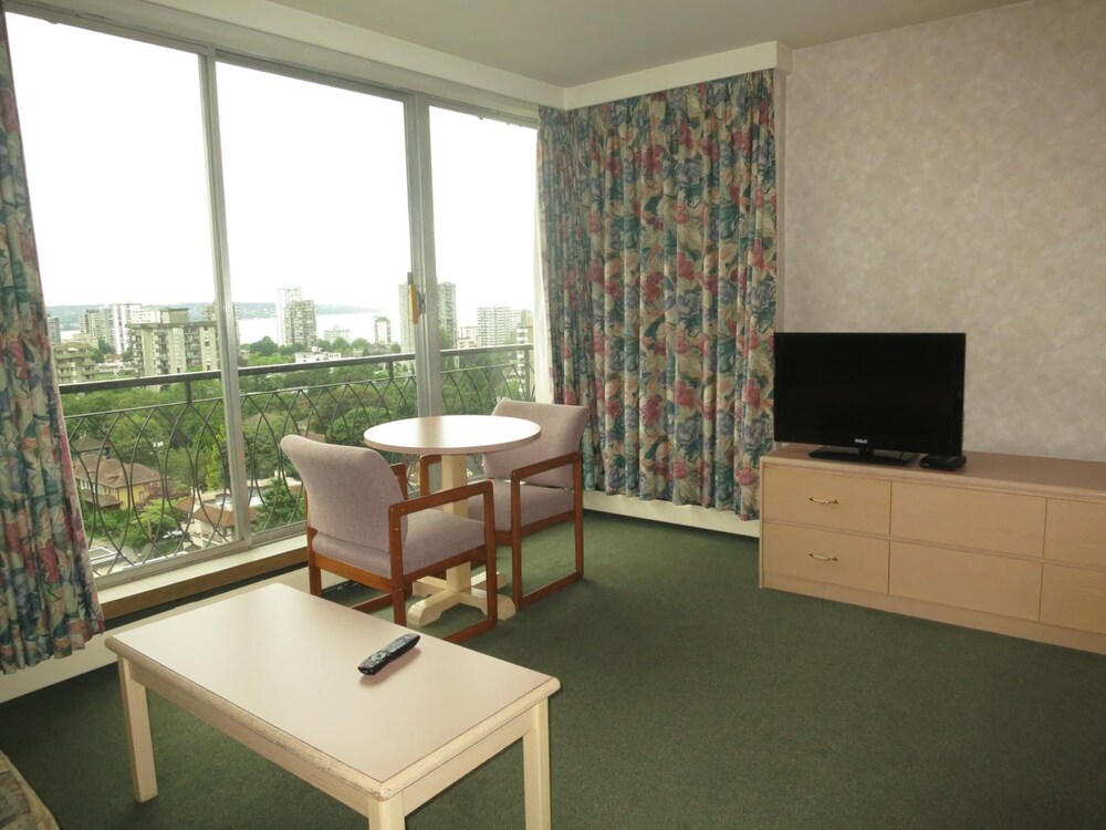 Tropicana Suite Hotel 19/29