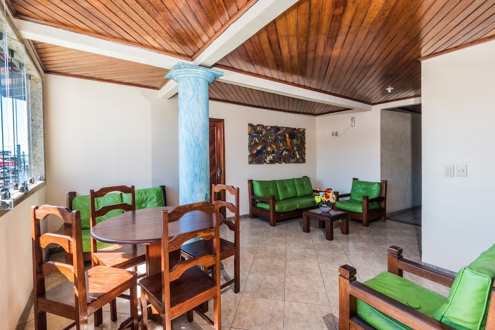 Costa Verde Hotel 36/40