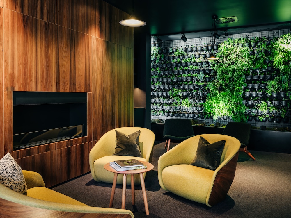 Moss Hotel 35/49