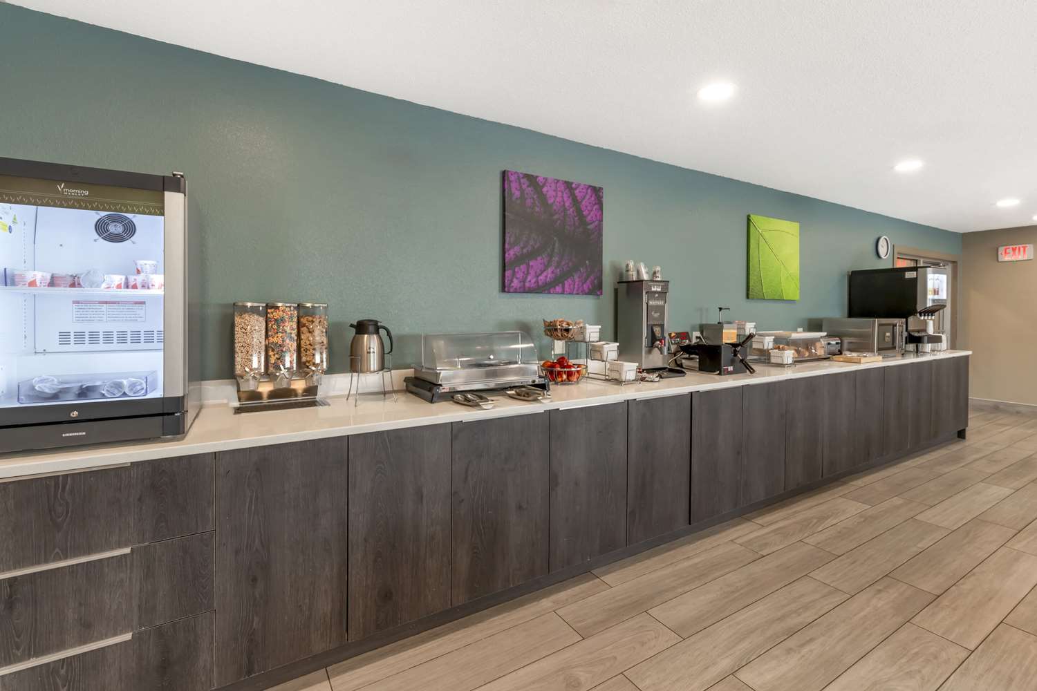 Sleep Inn & Suites Wisconsin Dells - Lake Delton 4/22