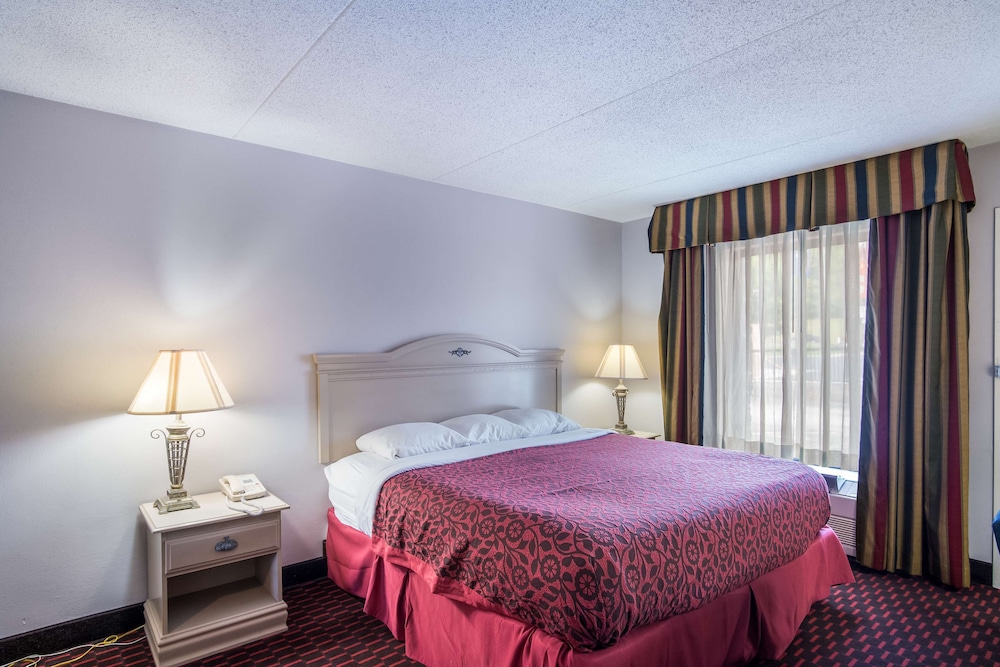 Motel6 London, KY 37/52