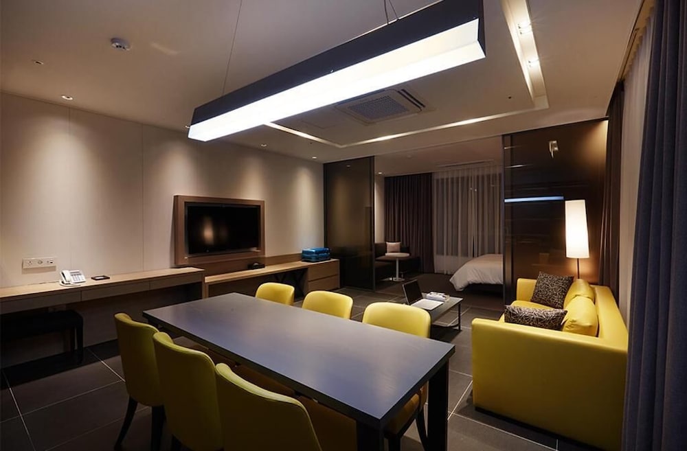 H Hotel Sejong City 35/44