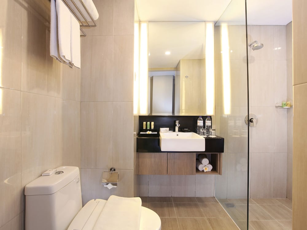 Swiss-Belinn Tunjungan Surabaya 50/54