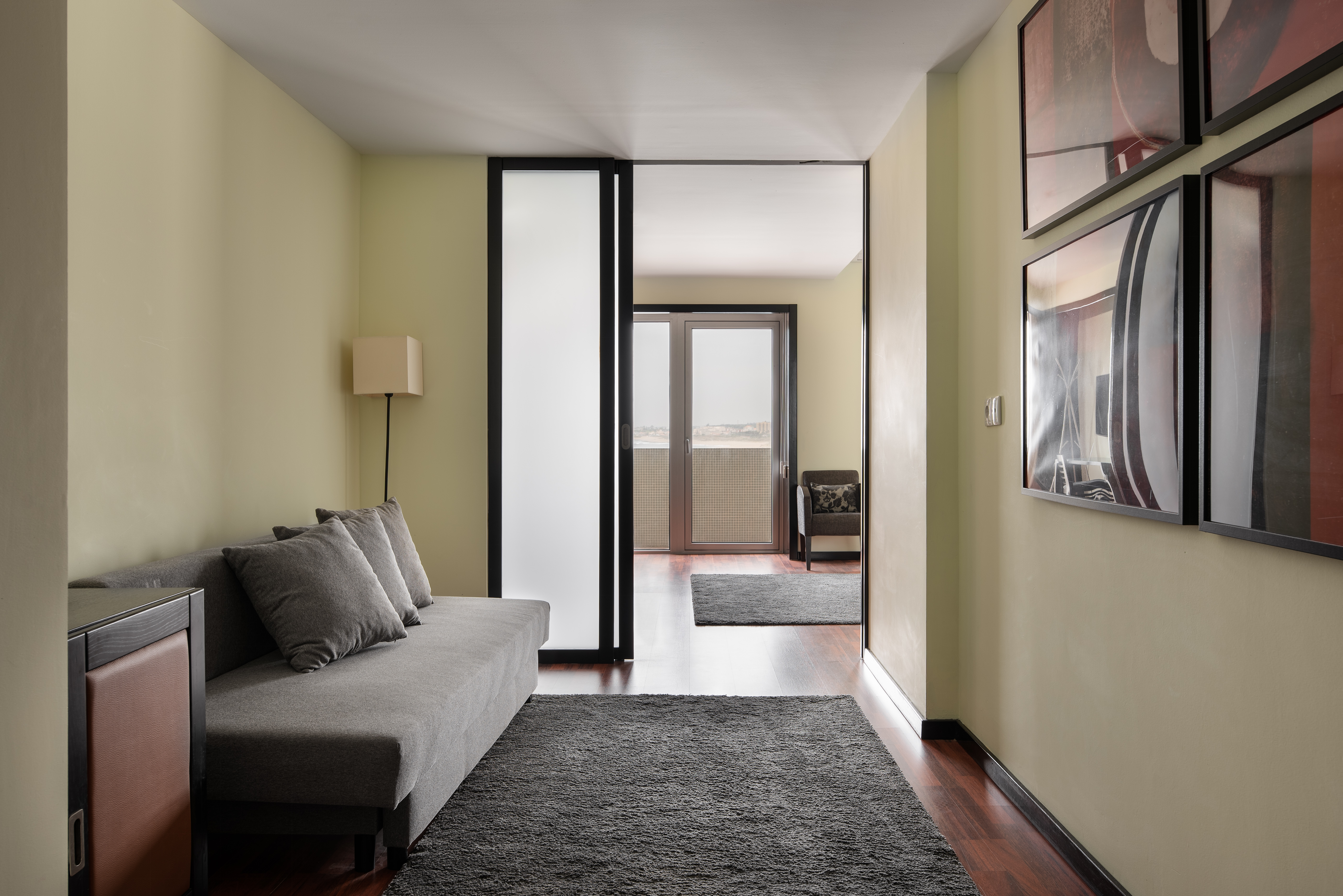 Suite, Sea View