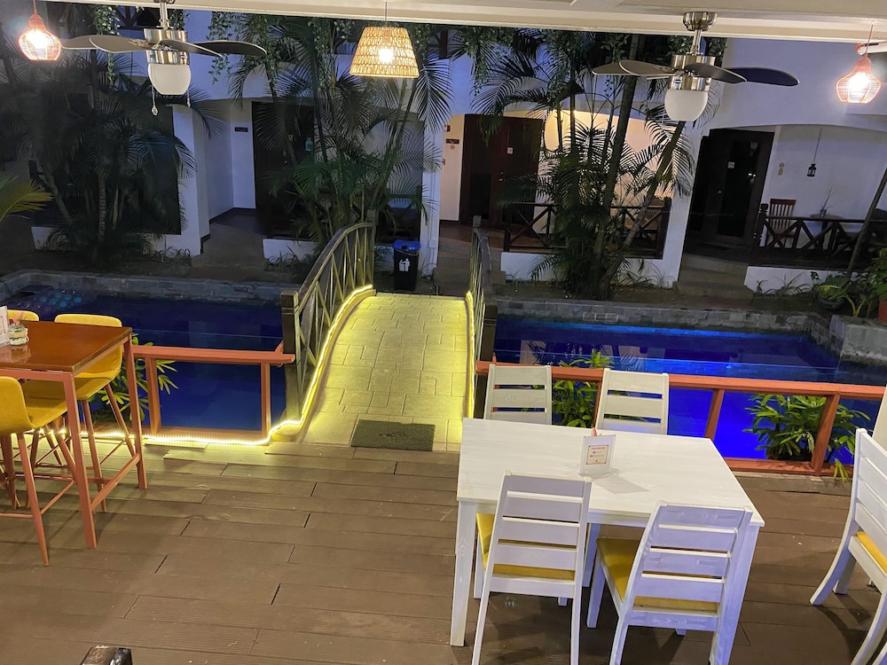 NIRVANA BEACH RESORT 38/50