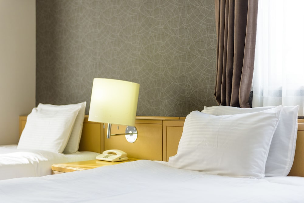 Surestay Plus Hotel By Best Western Shin-Osaka 23/45