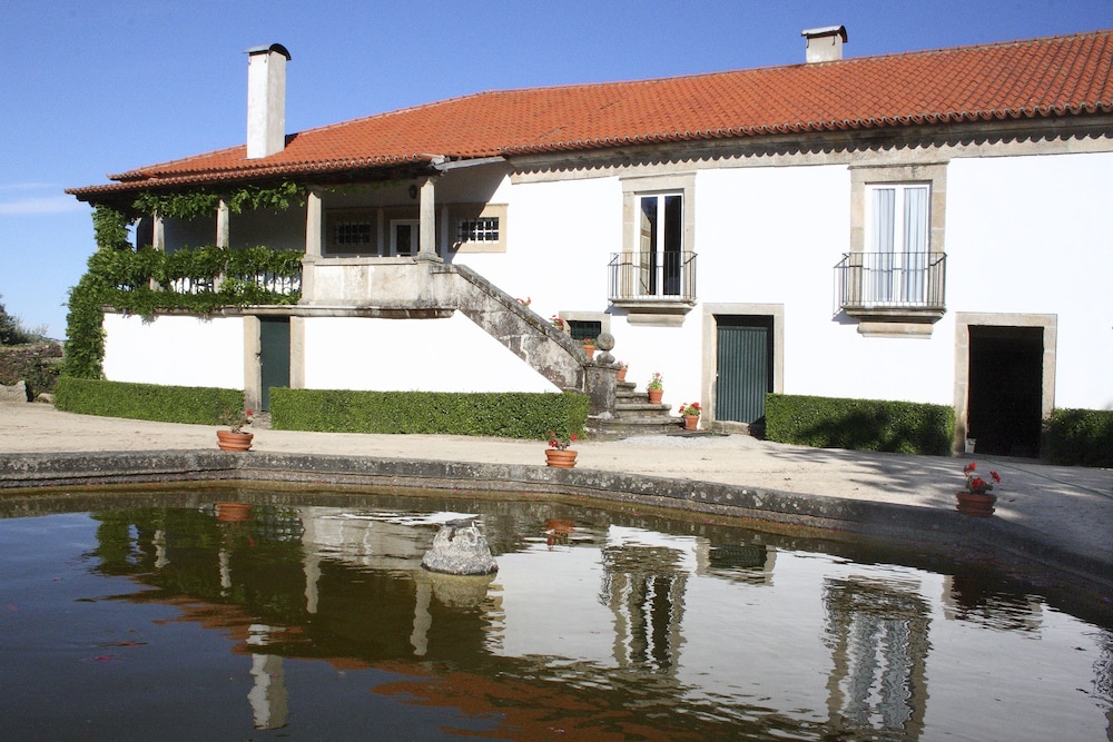 CASA DE VILARINHO DE SAO ROMAO 1/28