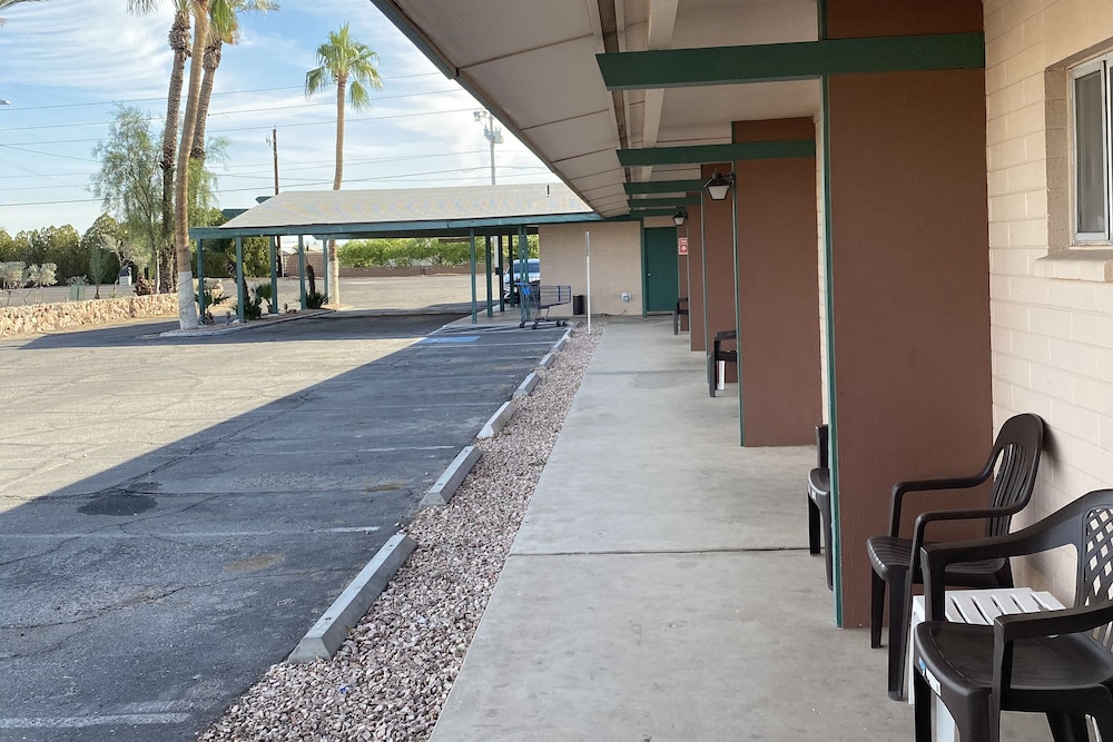 Hotel Yuma AZ Desert Grove 2/47