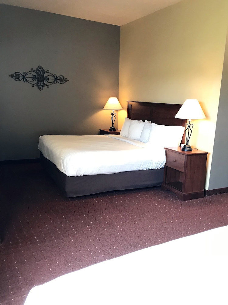 AmericInn by Wyndham Fargo Medical Center 20/59