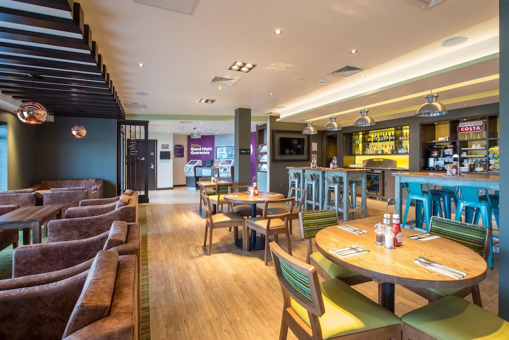 Premier Inn Chatham/Gillingham (Victory Pier) Hotel 41/52