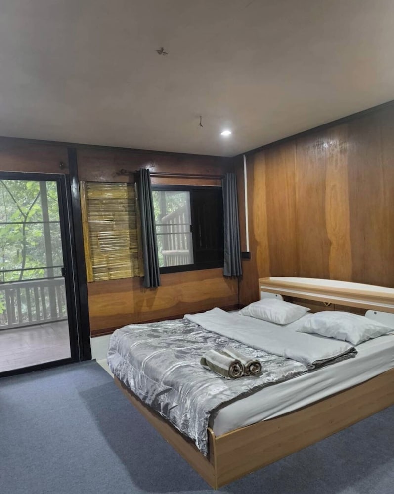 Hill Tribe Art House 6/50