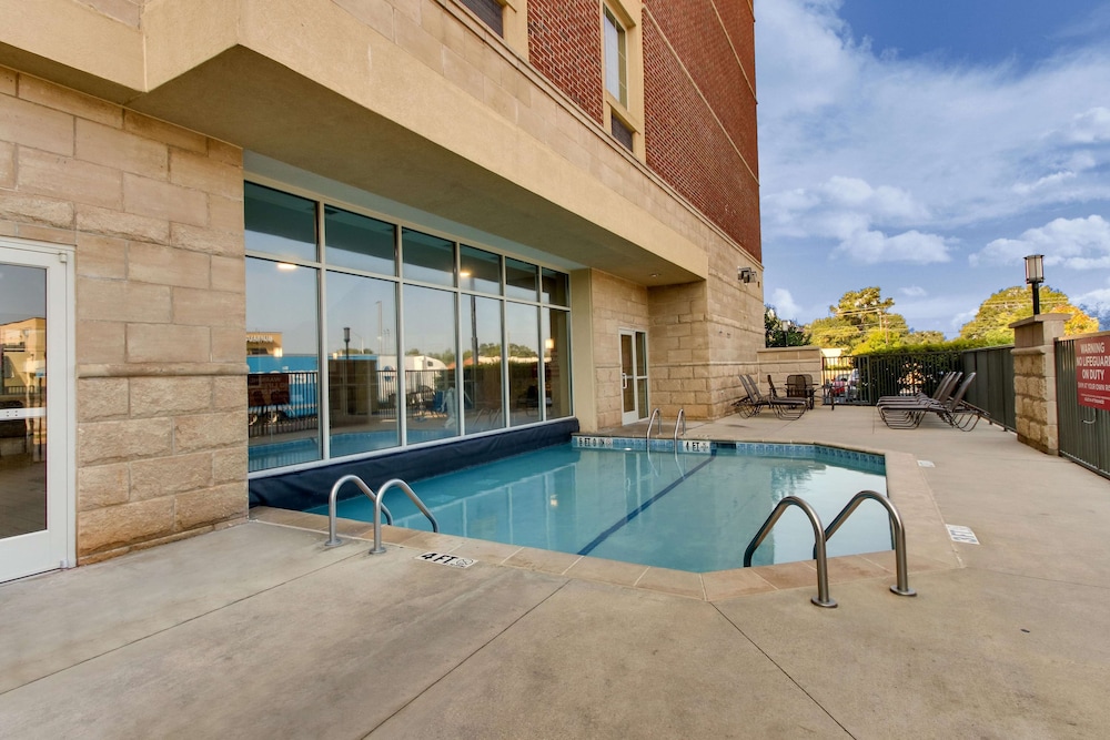 Drury Inn and Suites Meridian 24/50