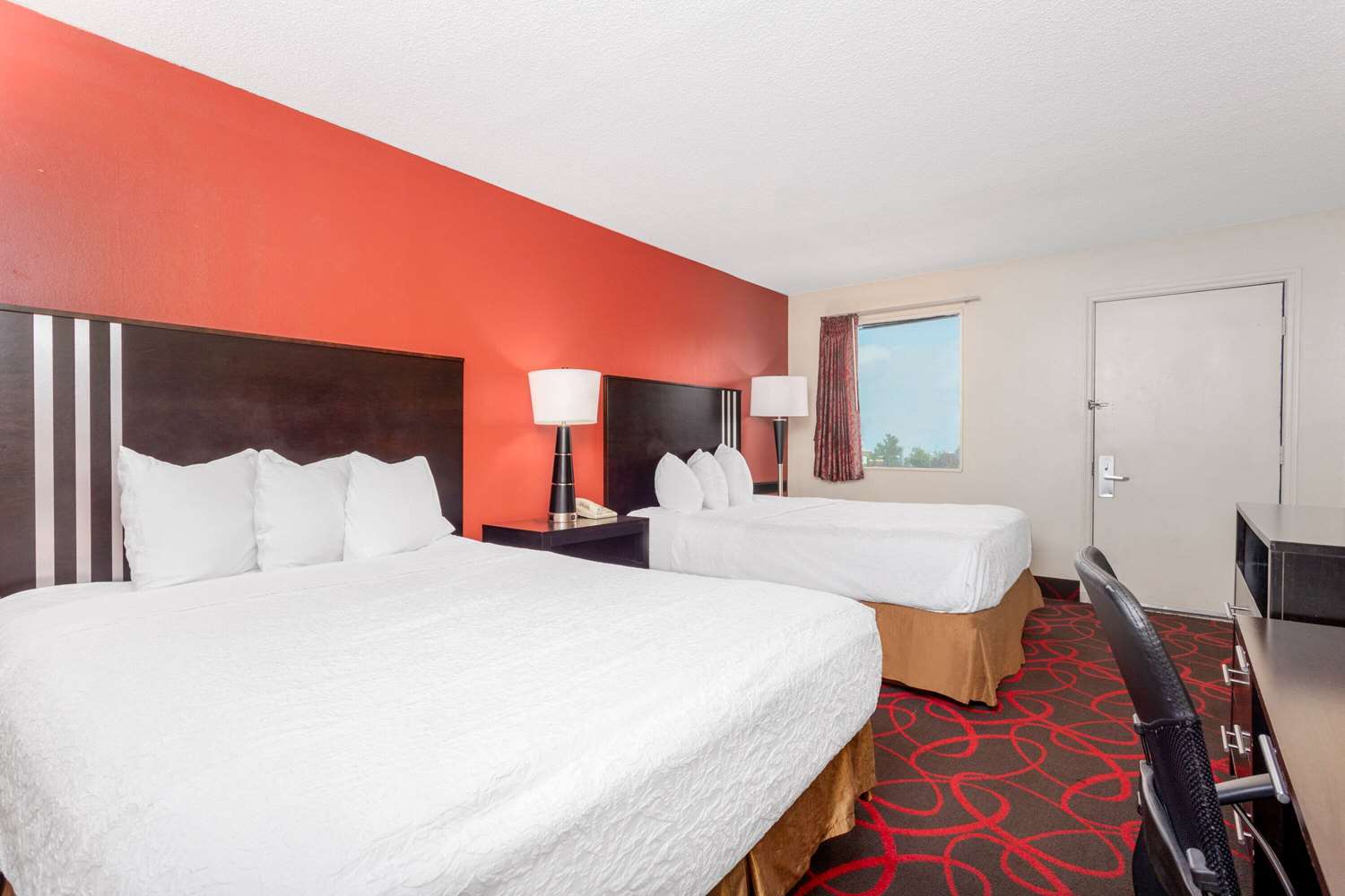 Travelodge by Wyndham Richmond IN 11/24