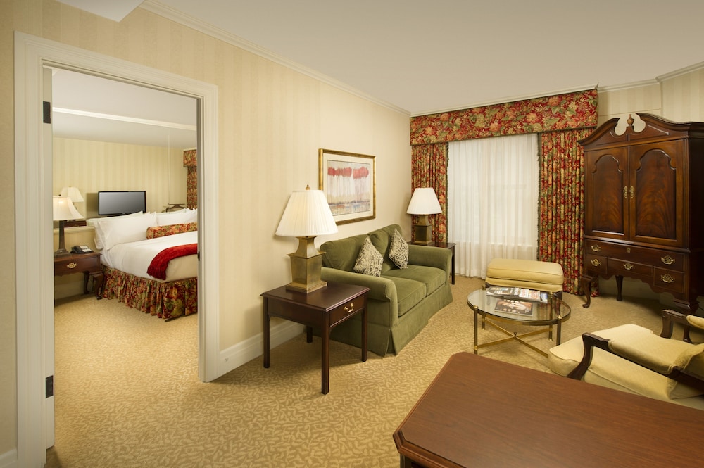 Suite, King Bed