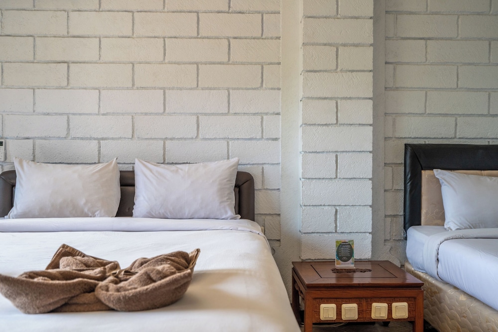 VILARISI HOTEL 23/57