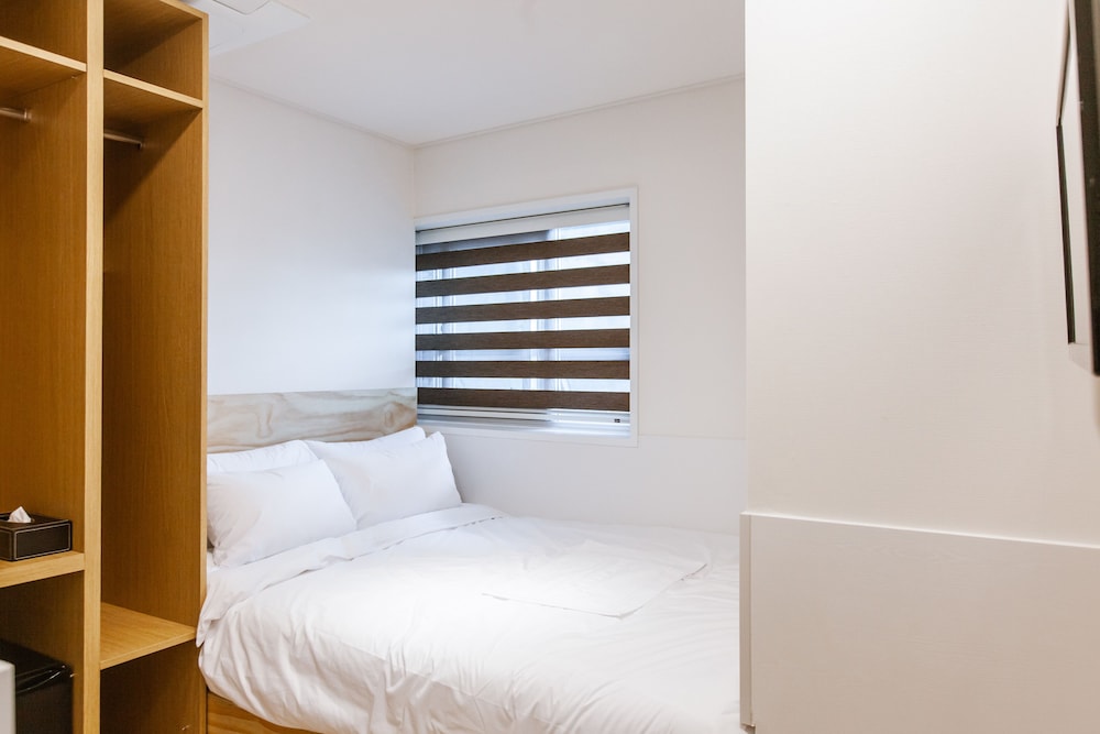 Step Inn Myeongdong 1 42/72