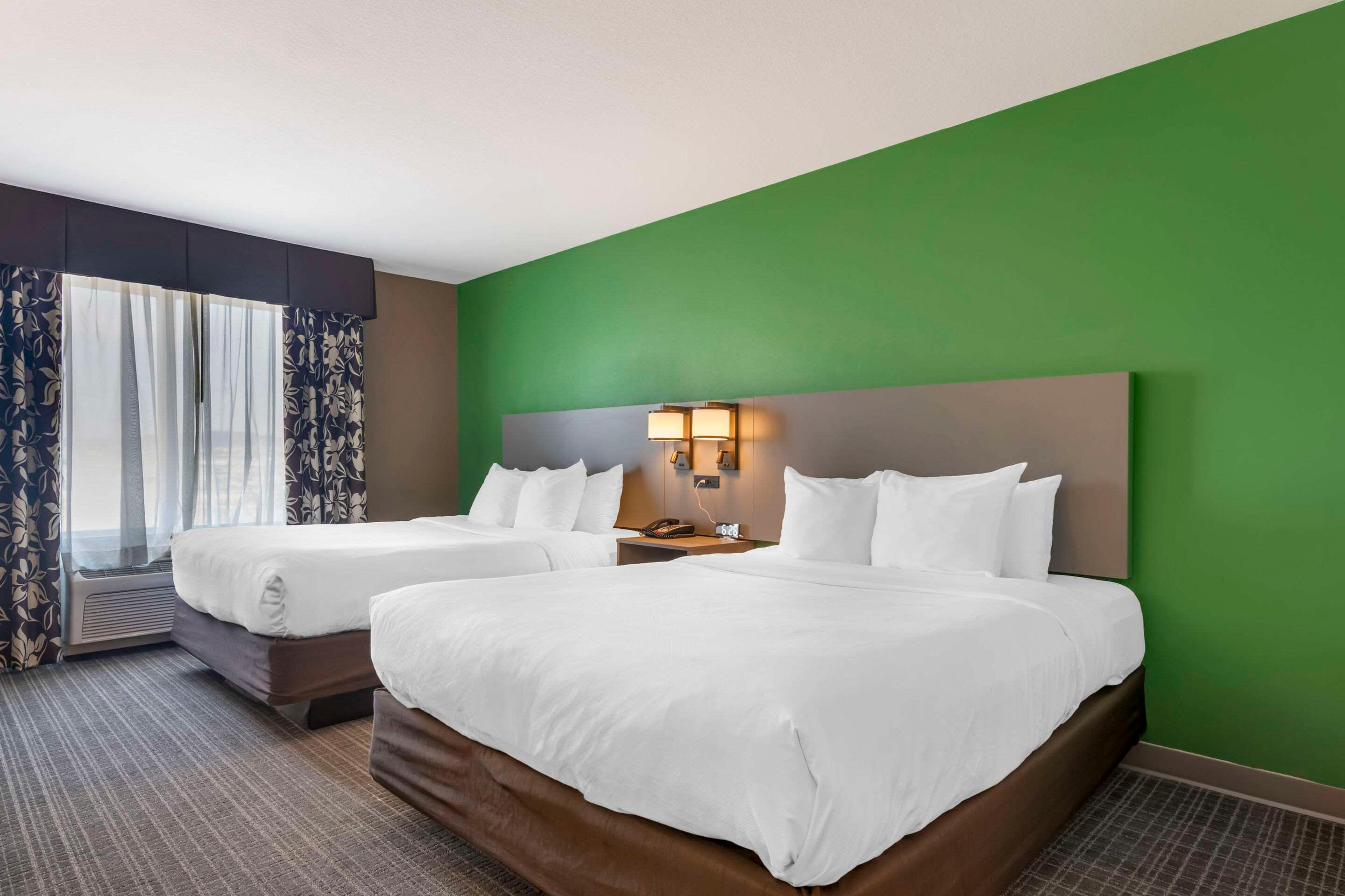 SUITE, 2 QUEEN BEDS, ACCESSIBLE