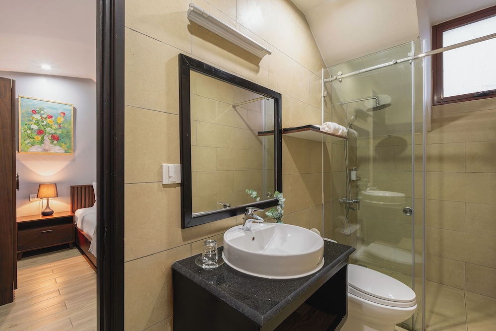 Duy Long Hotel 50/50