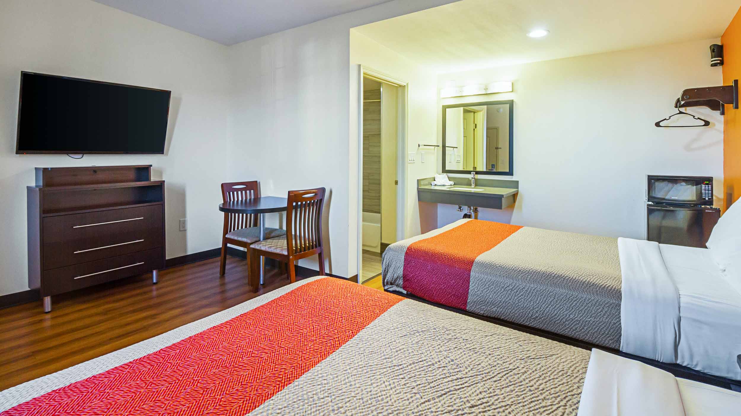 Motel6 Hesperia, CA - East 16/34