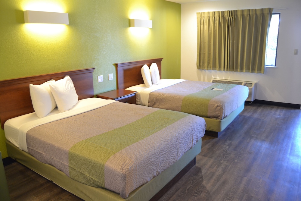 Motel6 Oakdale, CA 25/67