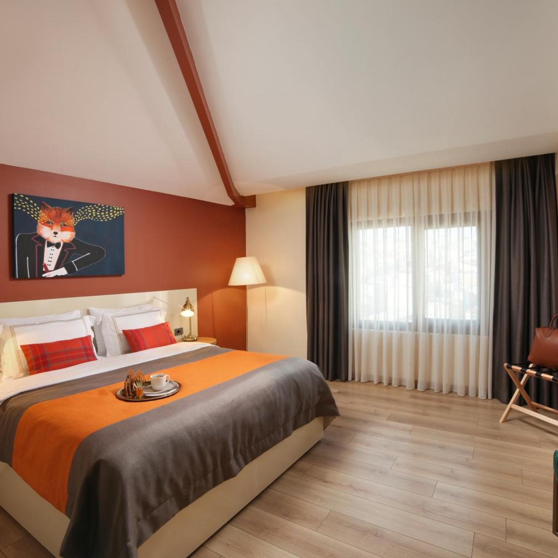 Deluxe, Double Bed, with Extra Bed