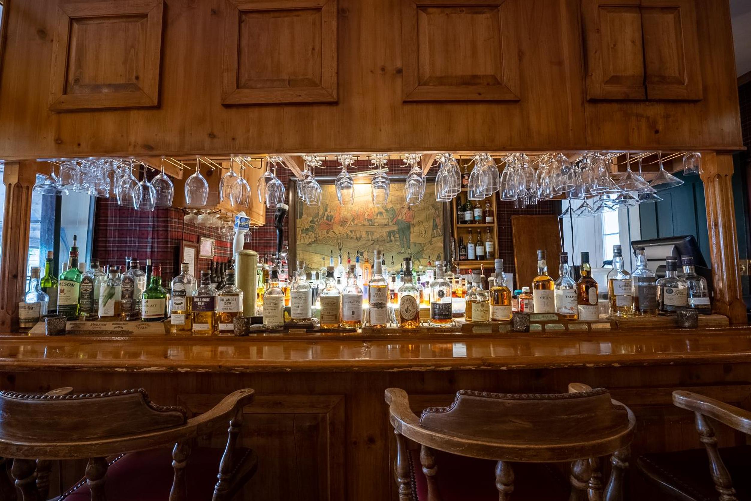 Antrim 1844 Country House Hotel 30/36