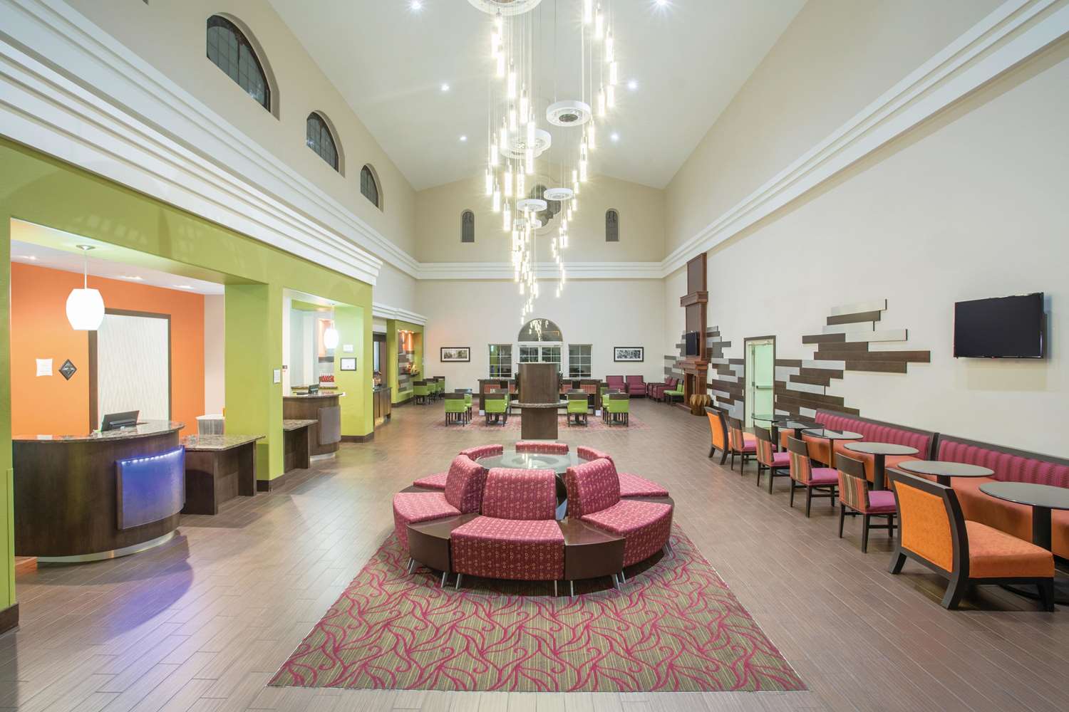 La Quinta Inn & Suites by Wyndham Conference Center Prescott 25/44