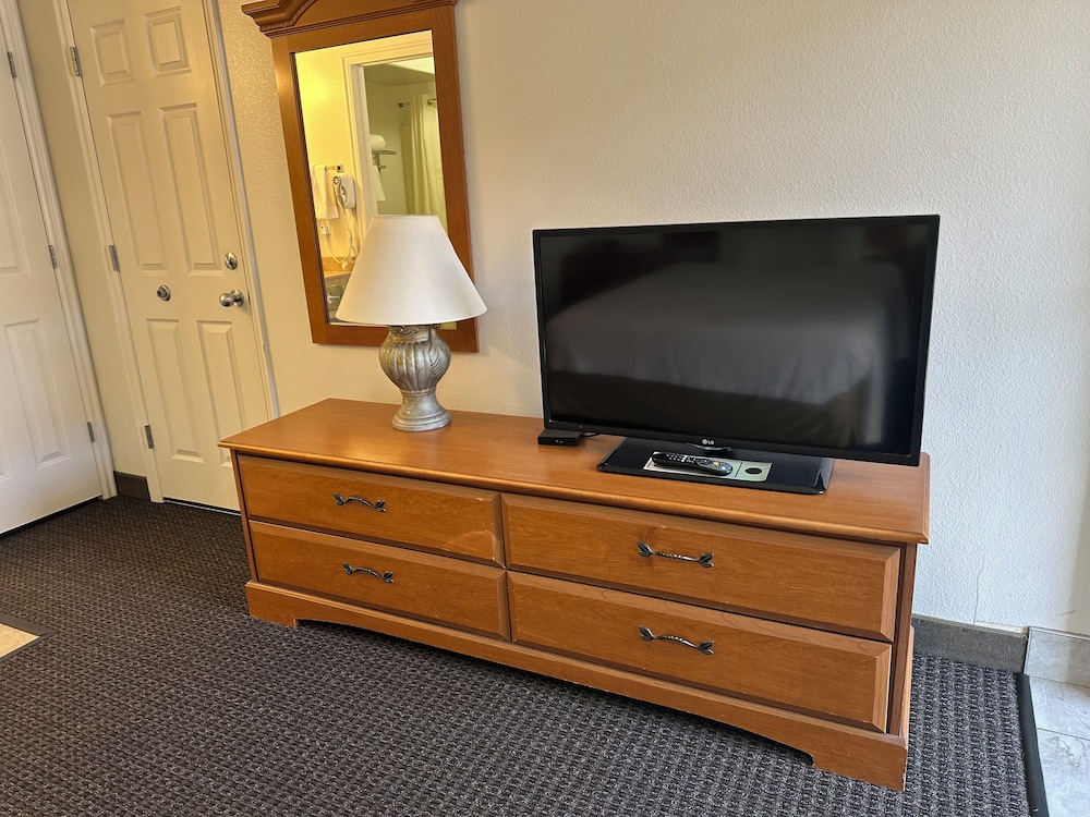 St George Inn Suites 5/67