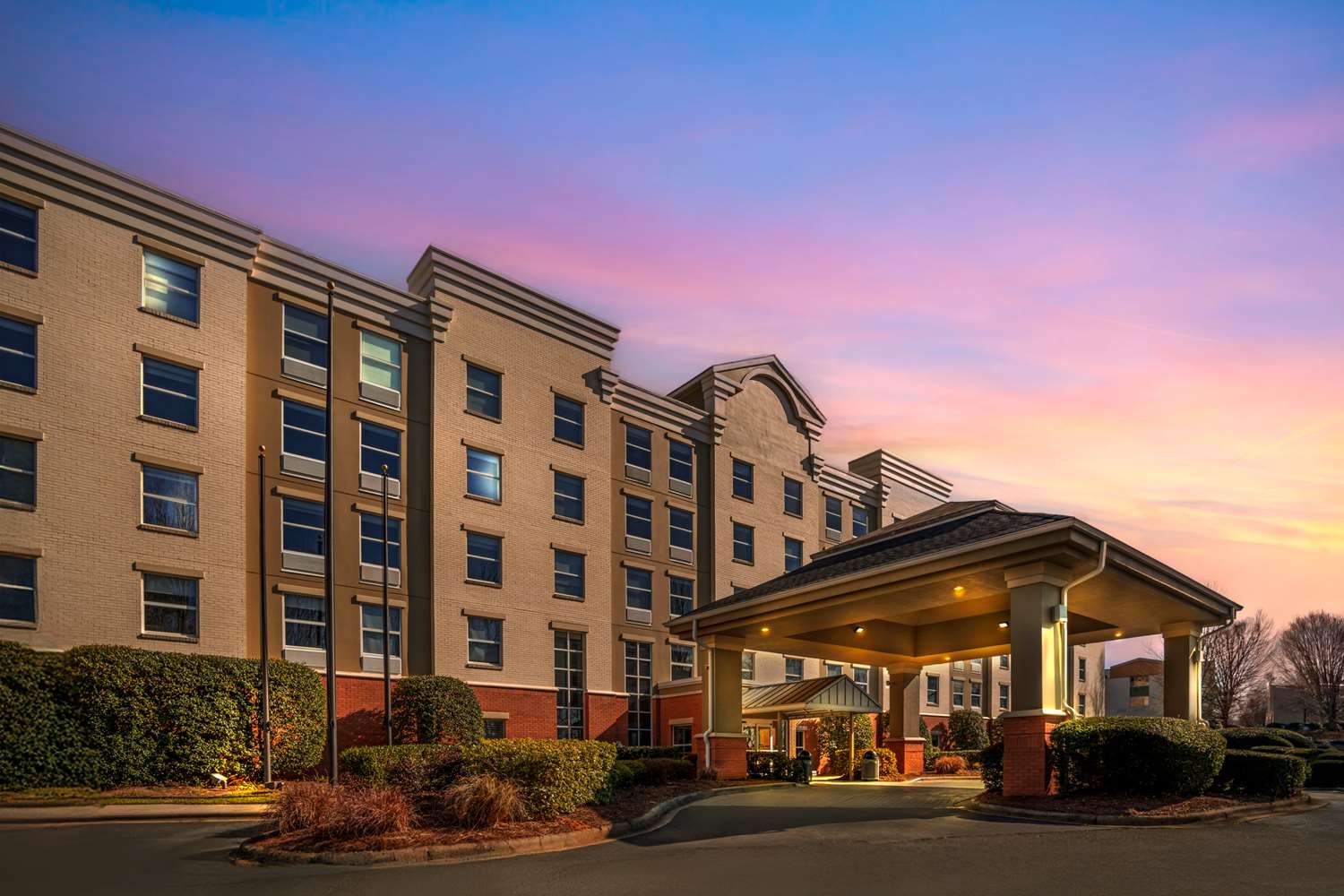 Comfort Suites near Birkdale Village Huntersville 5/42