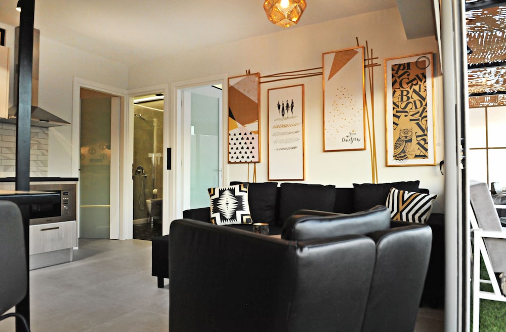 The Athenians Modern Apartments 29/50