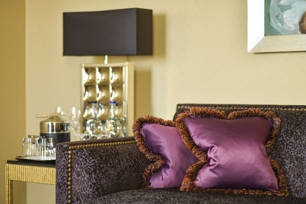 The Savoy Hotel 38/50