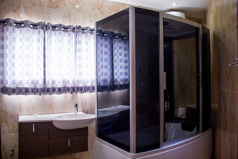 Paris Suites 22/64