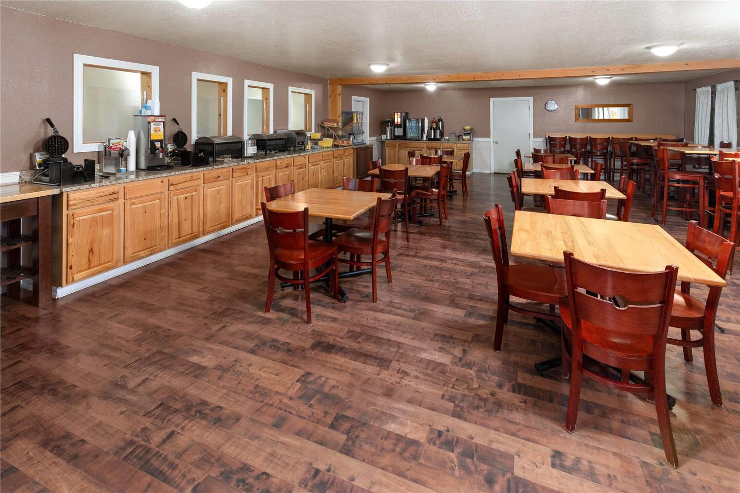 Baymont by Wyndham Manistee 31/42