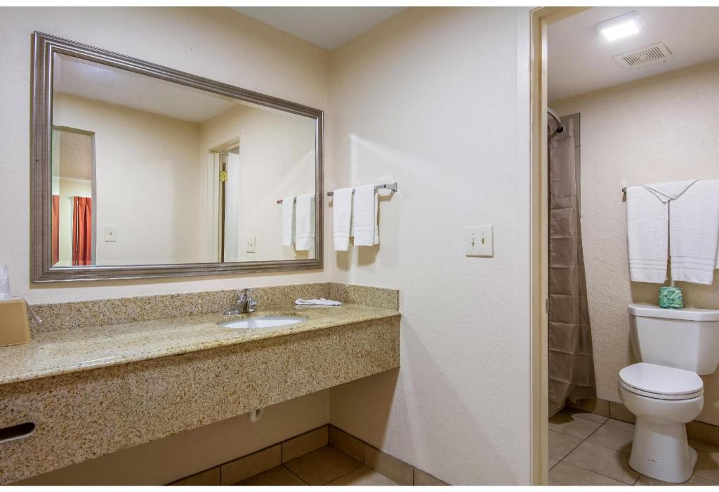 غرفة بسريرين مزدوجين، Motel6 Winnie Tx 4/4